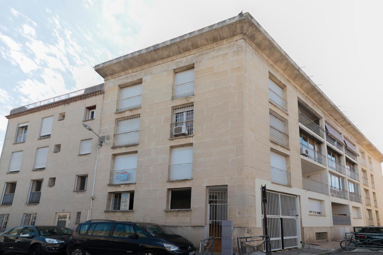 Appartement De Charme - Vue Sur Remparts - Wifi Gratuit - Parking Payant A Proximite Avignon Exteriér fotografie